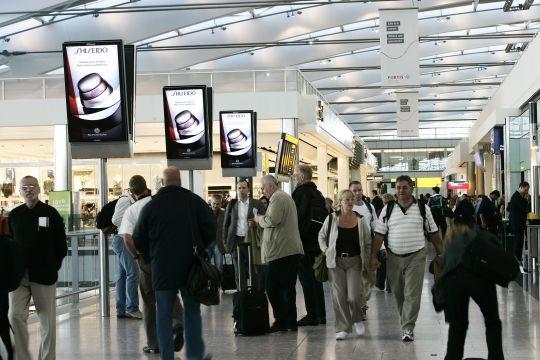 法国德高媒体集团同英国机场管理局签下8年机场数字媒体广告开发协议,信息显示系统,多媒体信息发布系统,数字告示,数字标牌,digital signage